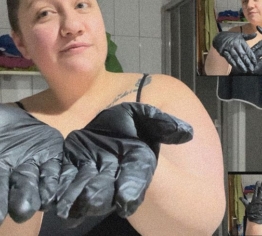 Fetisch video spritz mir auf meine schwarzen Latexhandschuhe