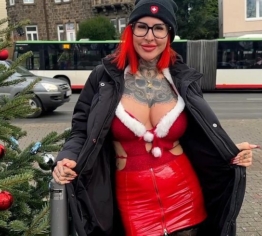 Ho Ho Ho ! Notgeile Milf sucht harte Rute !